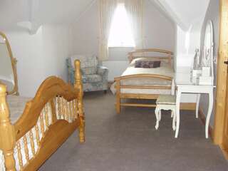 Отели типа «постель и завтрак» Island View Bed and Breakfast Дулин Семейный номер с видом на море-2